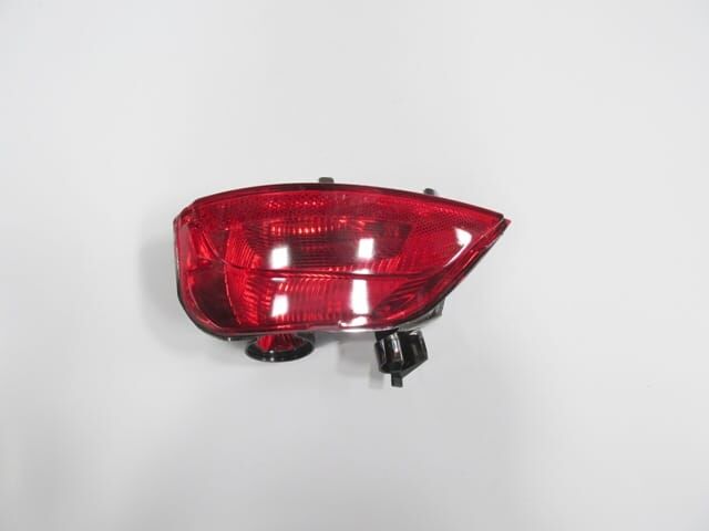 Renault Megane 4 Arka Tampon Reflektörü Sol Sedan (Megane IV 2016-2020) Muadil 265855907R